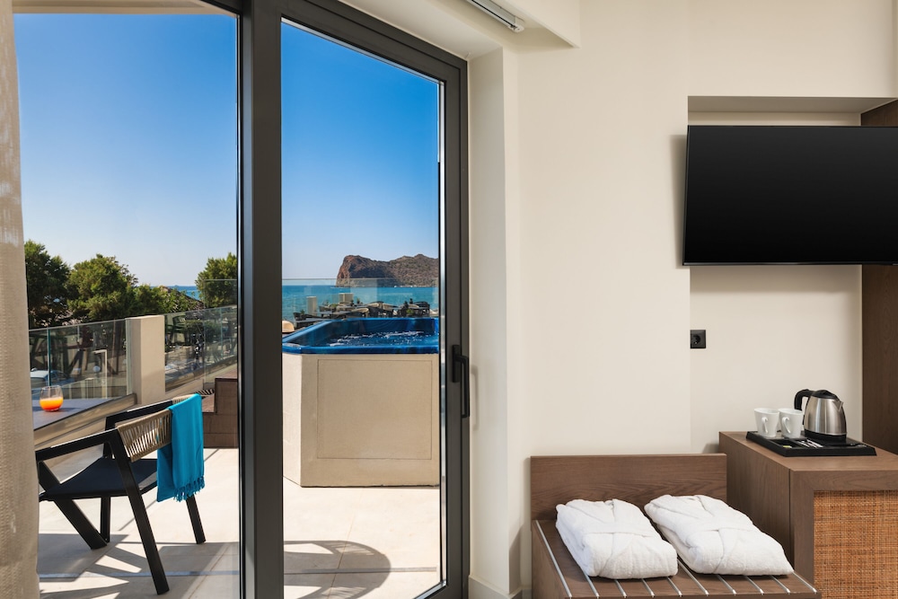 Elia Agia Marina Resort 50/58
