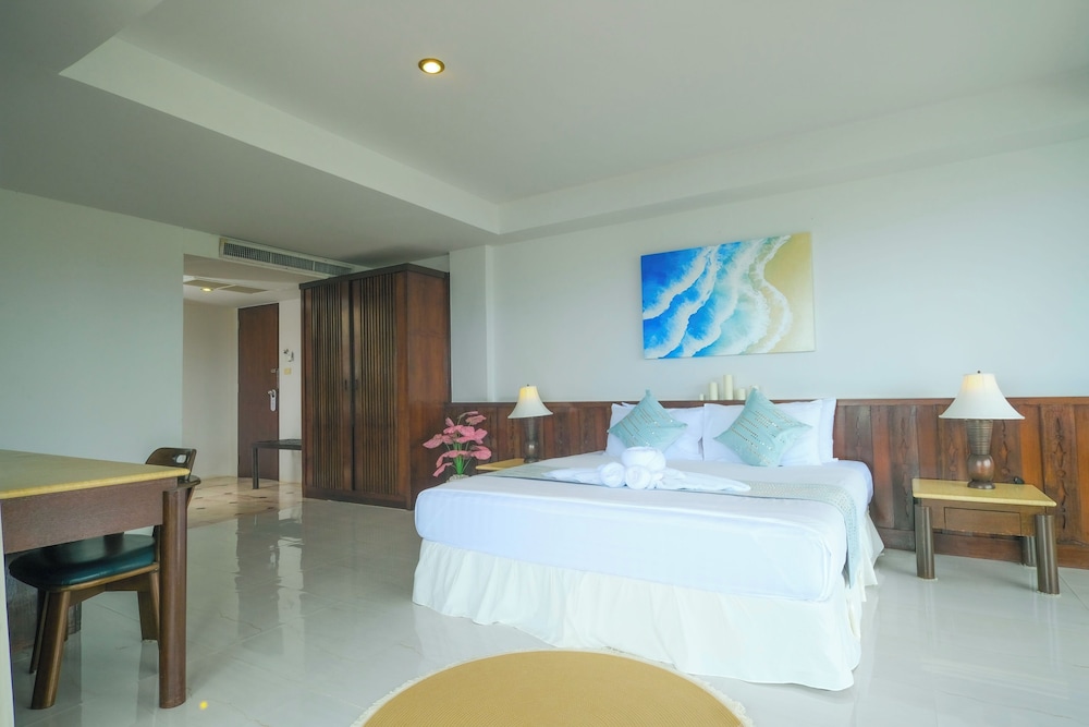 Deluxe, King Bed, Sea View