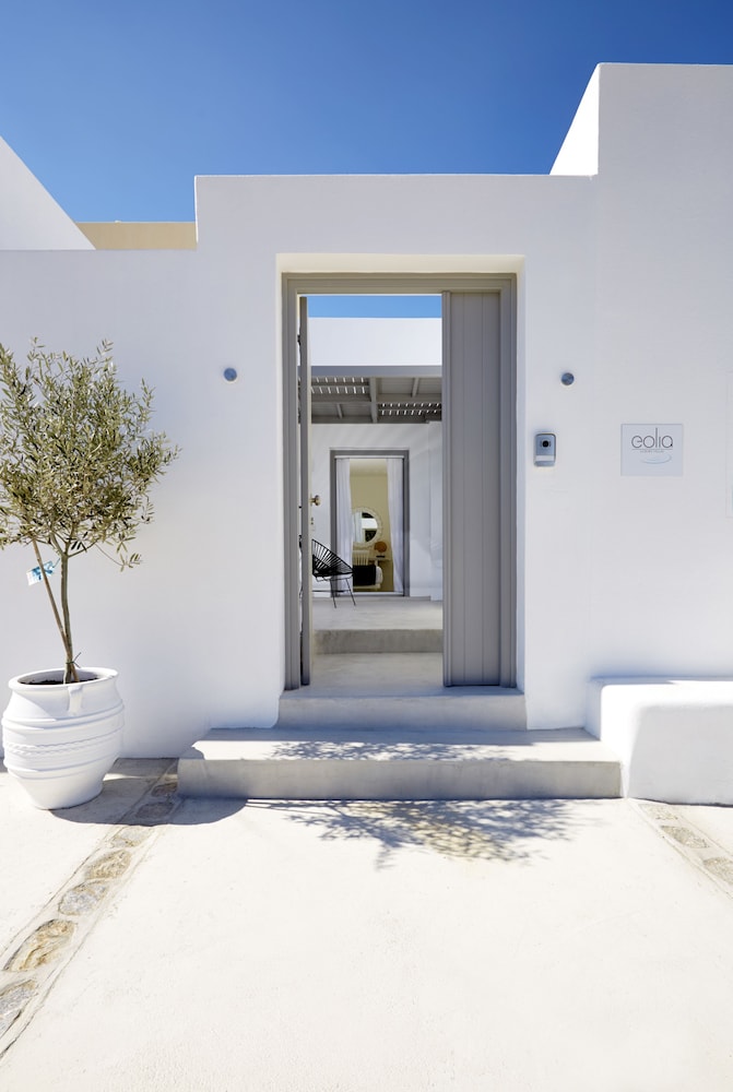 Eolia Kamari Villa 17/34