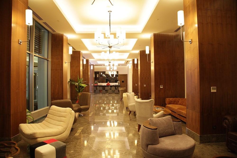 Lova Hotel Spa 32/50
