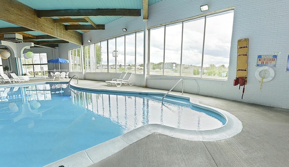 Twin City Inn & Suites Benton Harbor - St. Joseph 26/47