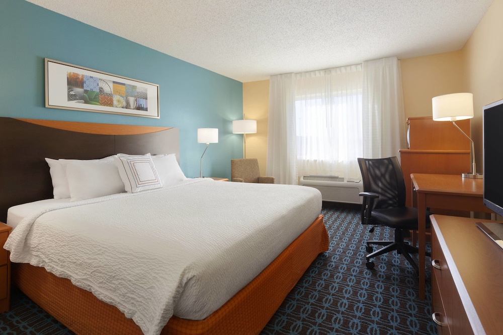 Fairfield Inn & Suites Longview 13/29
