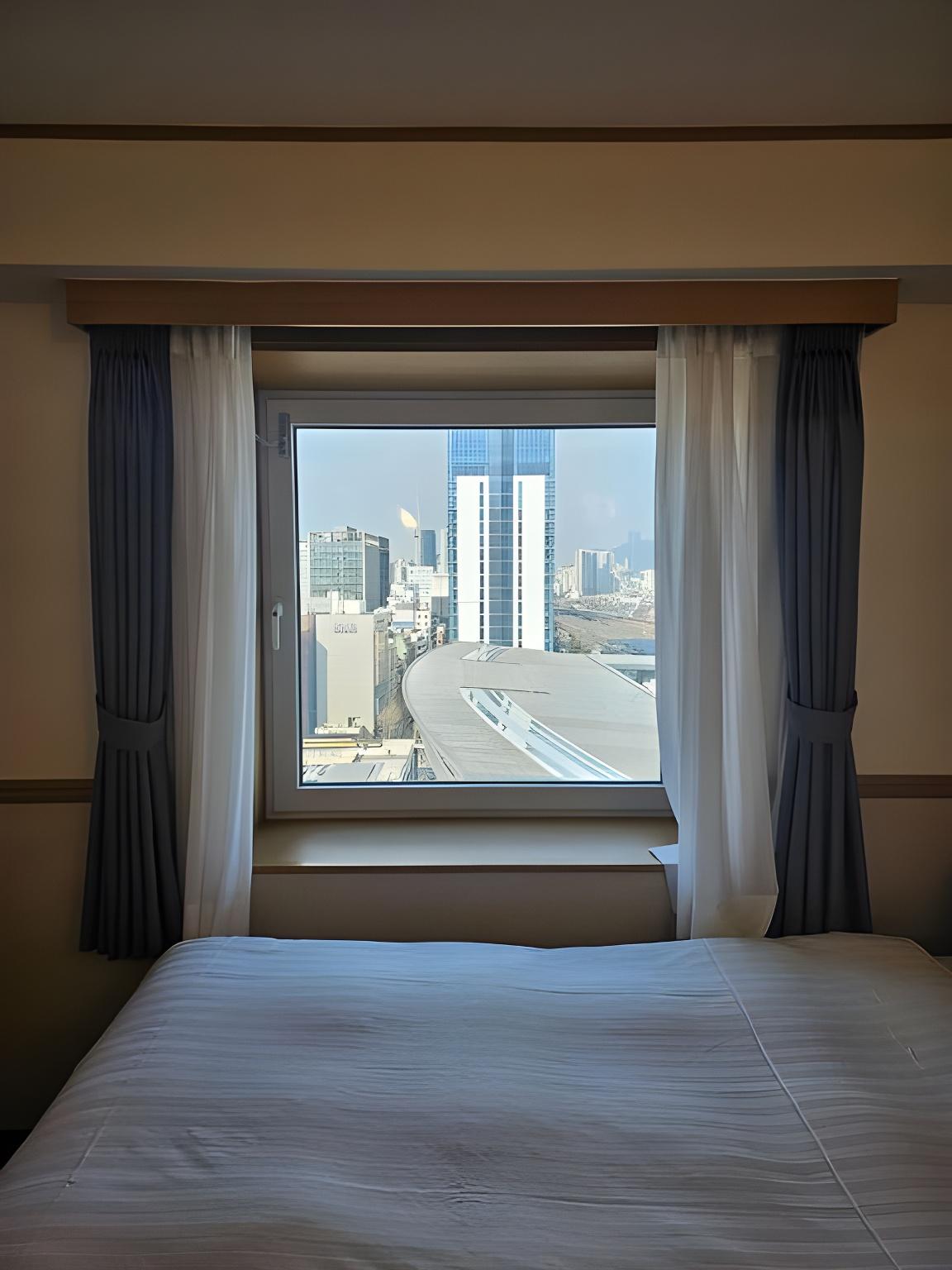 Mini, Double Bed, No Parking