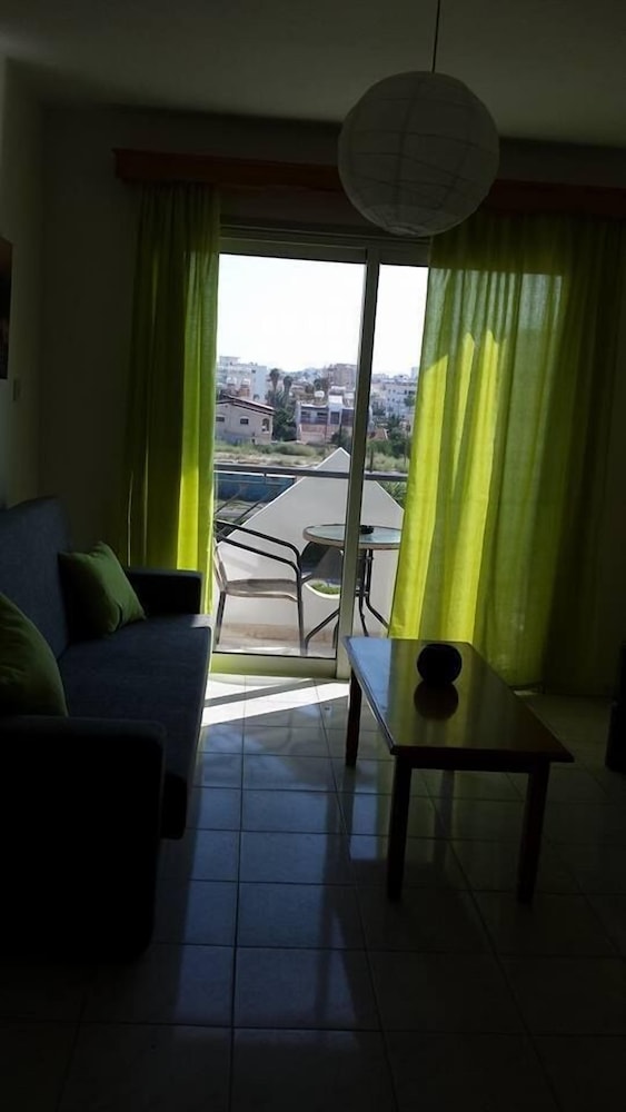 Alora Apartments 19/50