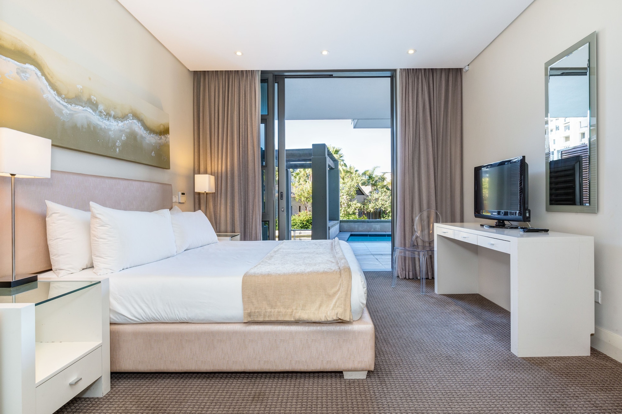 2 Bedrooms, Superior, Apartment