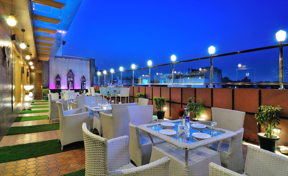 Hotel Gold Regency 28/34