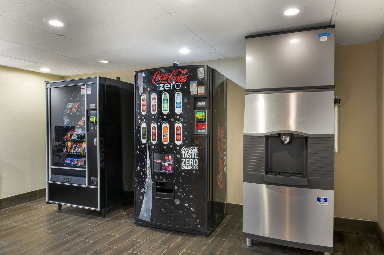 Comfort Inn & Suites Indianapolis Northwest - College Park 9/39