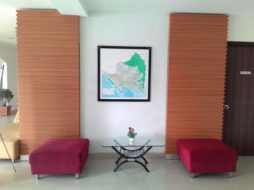 HOTEL BANDARA SYARIAH 45/48