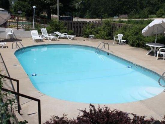 Rocky River Inn 13/26