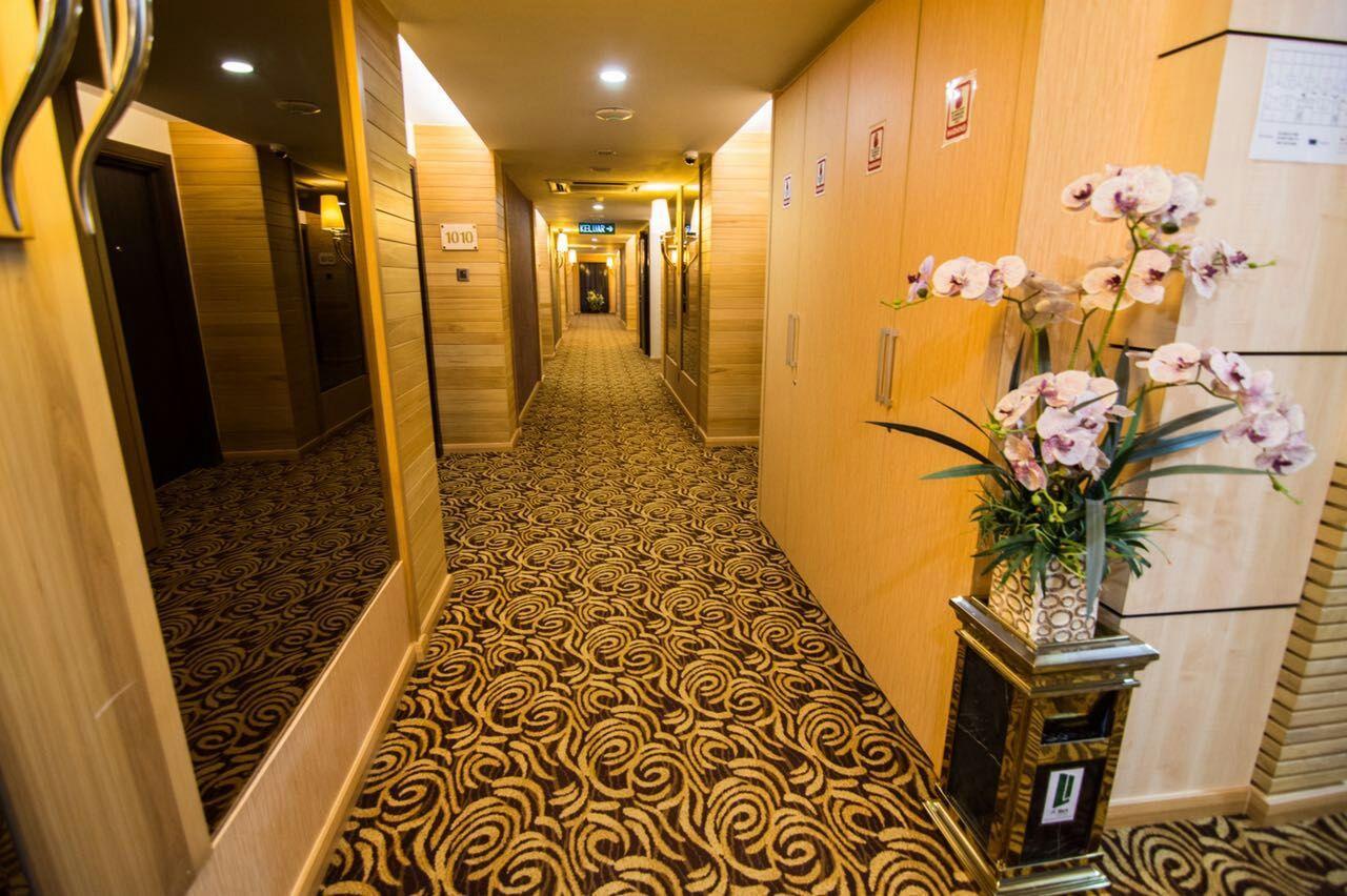 JC Mark Hotel 30/53