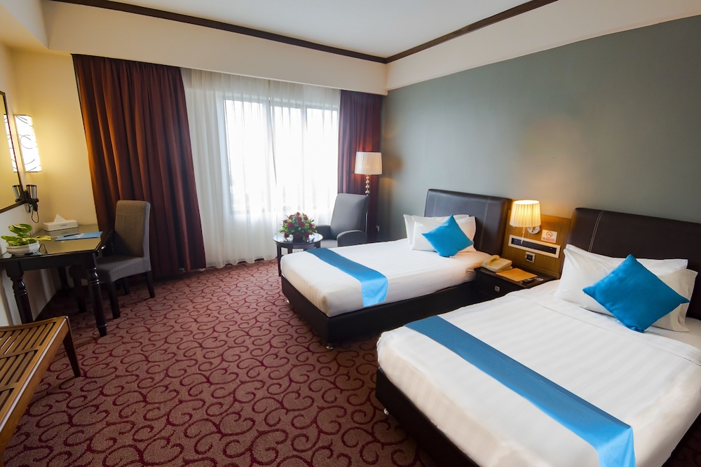 Kinta Riverfront Hotel And Suites 8/63