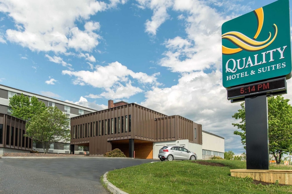 Quality Hotel & Suites Gander 1/37