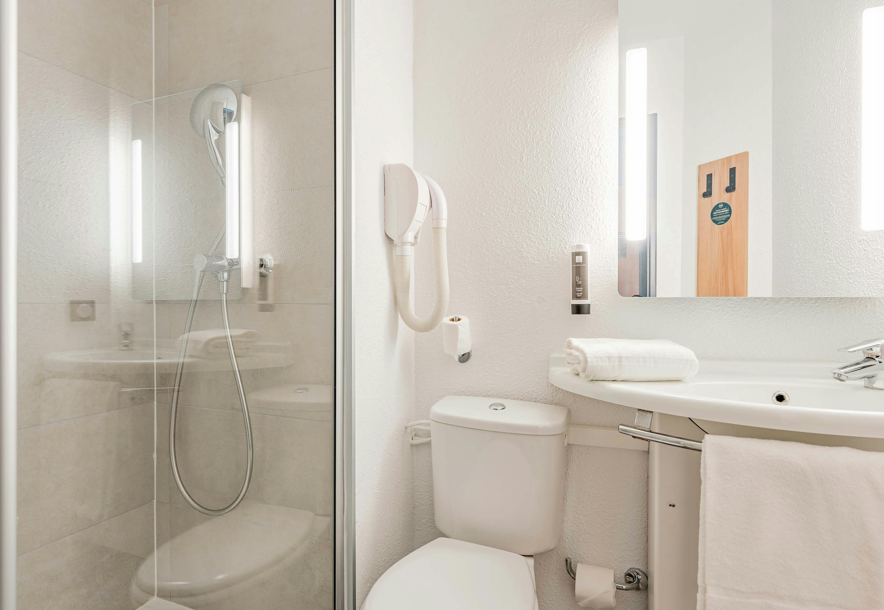 B&B HOTEL Arras Centre les places 27/28
