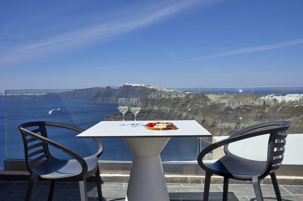 Suites of the Gods Cave Spa Hotel 28/50
