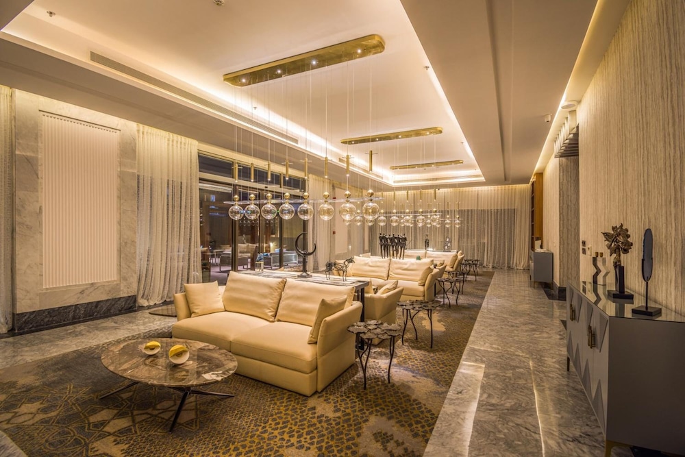 Grand Plaza Hotel King Fahad 33/50