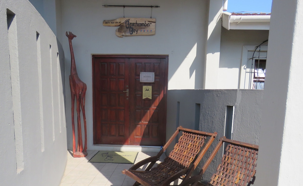 Beachcomber Bay Guest House 28/50