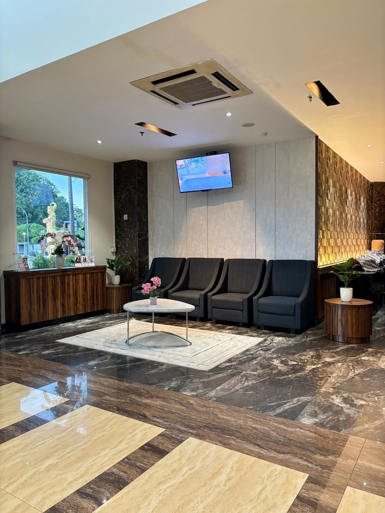 Hotel Brothers Biru Solo Baru 33/41