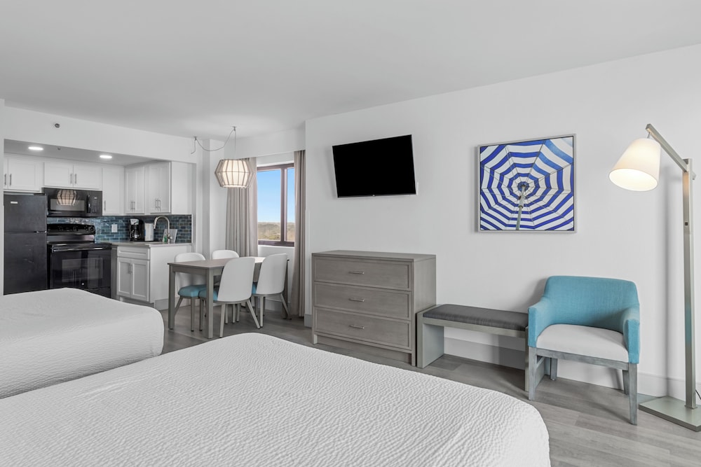 Efficiency, Pinnacle, Deluxe, 2 Queen Beds, Ocean View، Compass Cove Resort 2/3