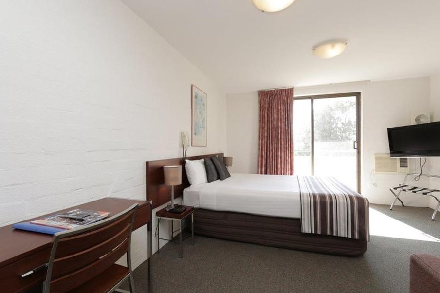 Room at Atrium Hotel Mandurah, PERTH