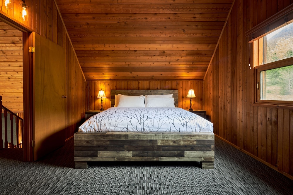 Banff Gate Mountain Resort 10/58