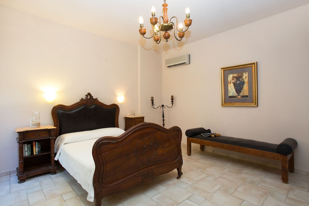 Villa Dafni 15/46