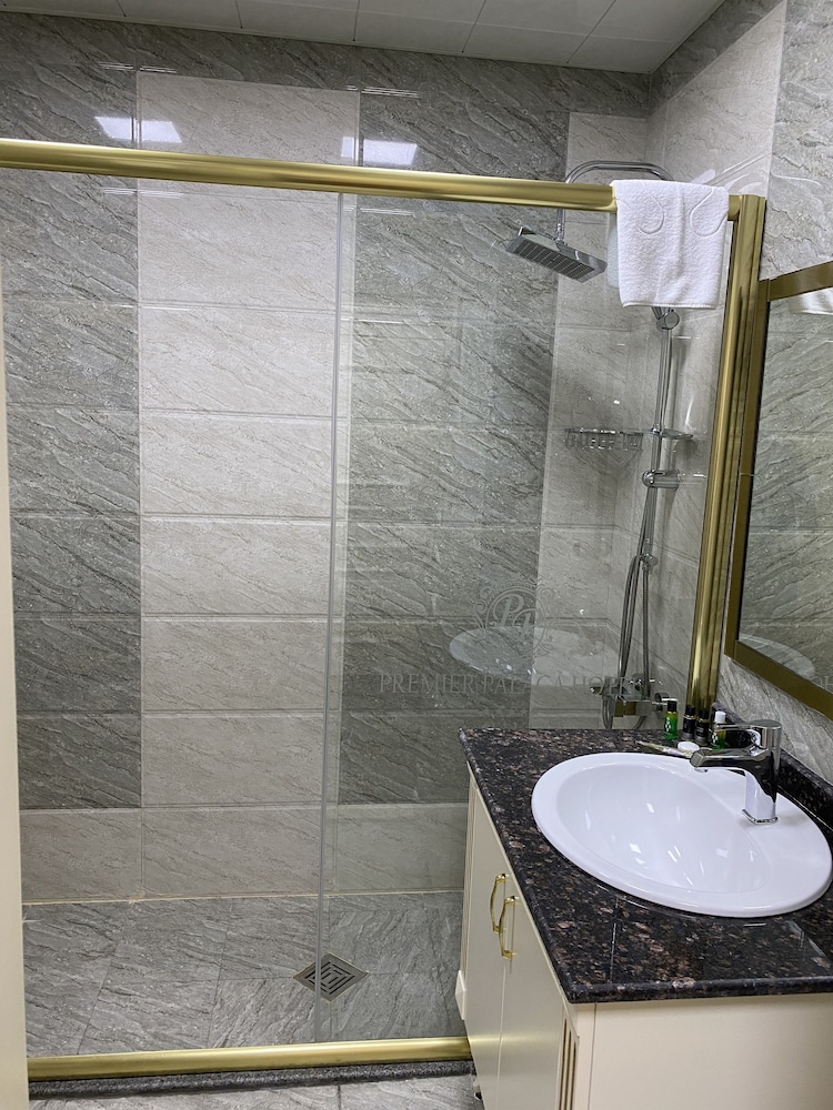 Premier Palace Baku 43/49