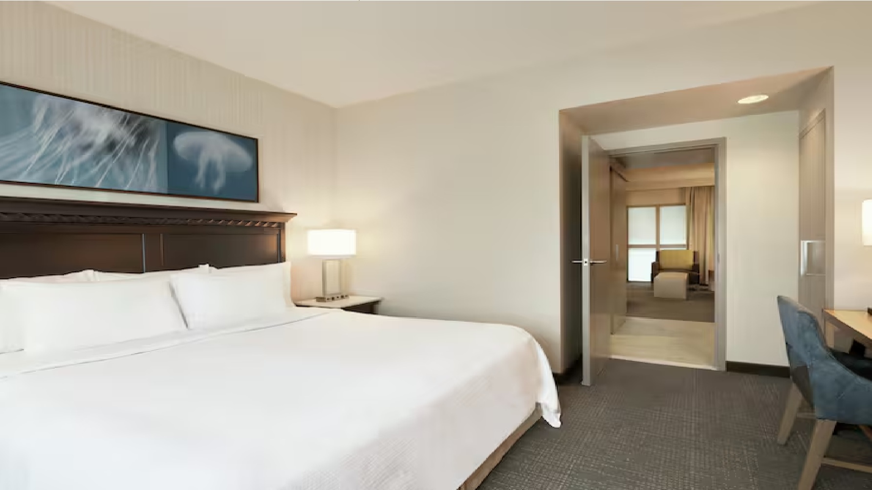 Suite, King Bed, Bay View