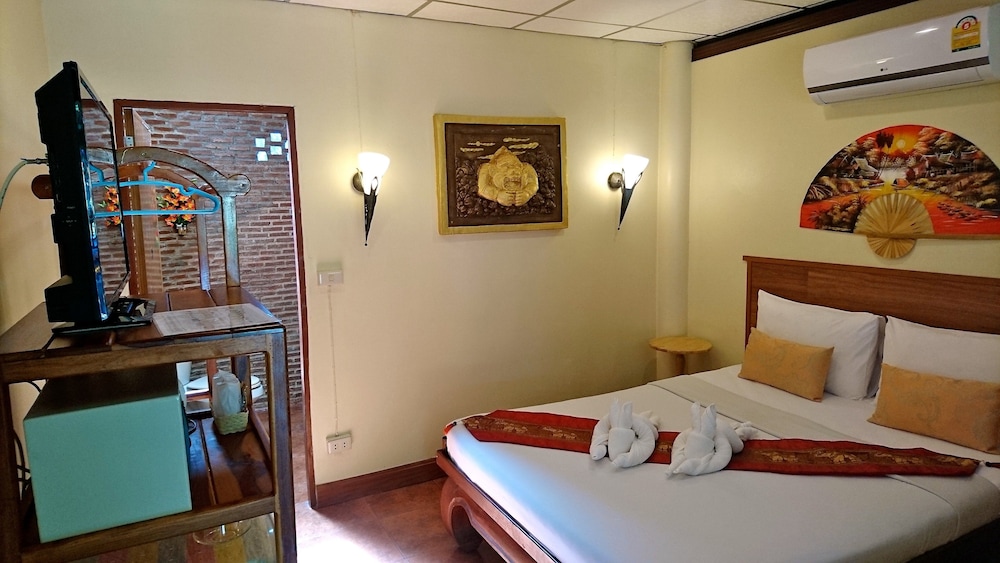 SUPERIOR, DOUBLE BED, GARDEN VIEW
