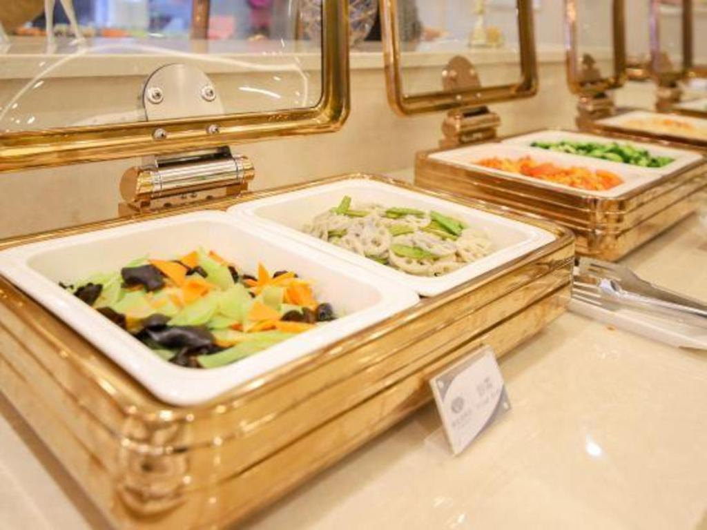 Vienna Hotel (Chaohu Lijing International) photo3