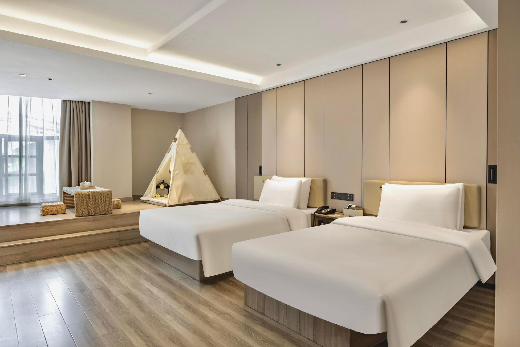 Loft, Twin Beds, Attic
