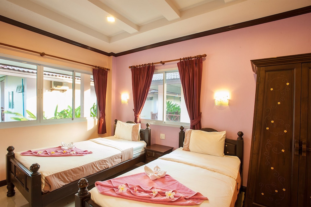 Chonnapha Resort 32/66