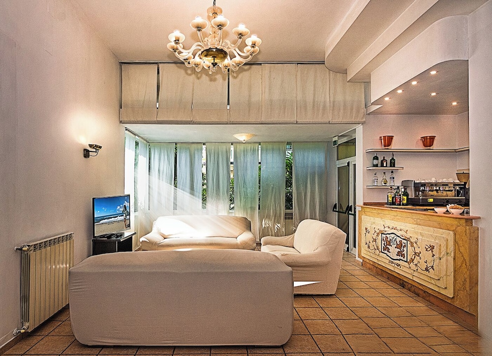 Hotel Ambasciatori 44/62