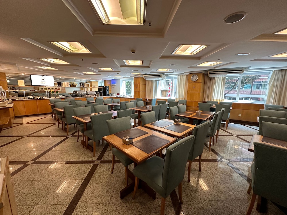 restaurant cafeteria