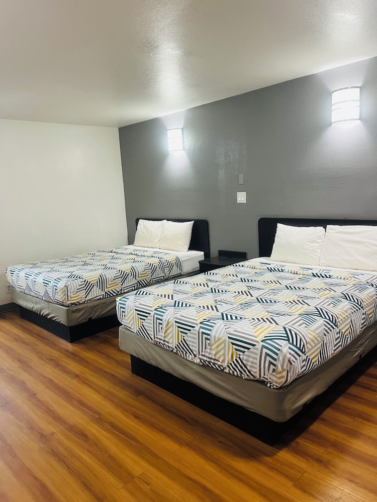 Motel6 Brinkley, AR 37/59
