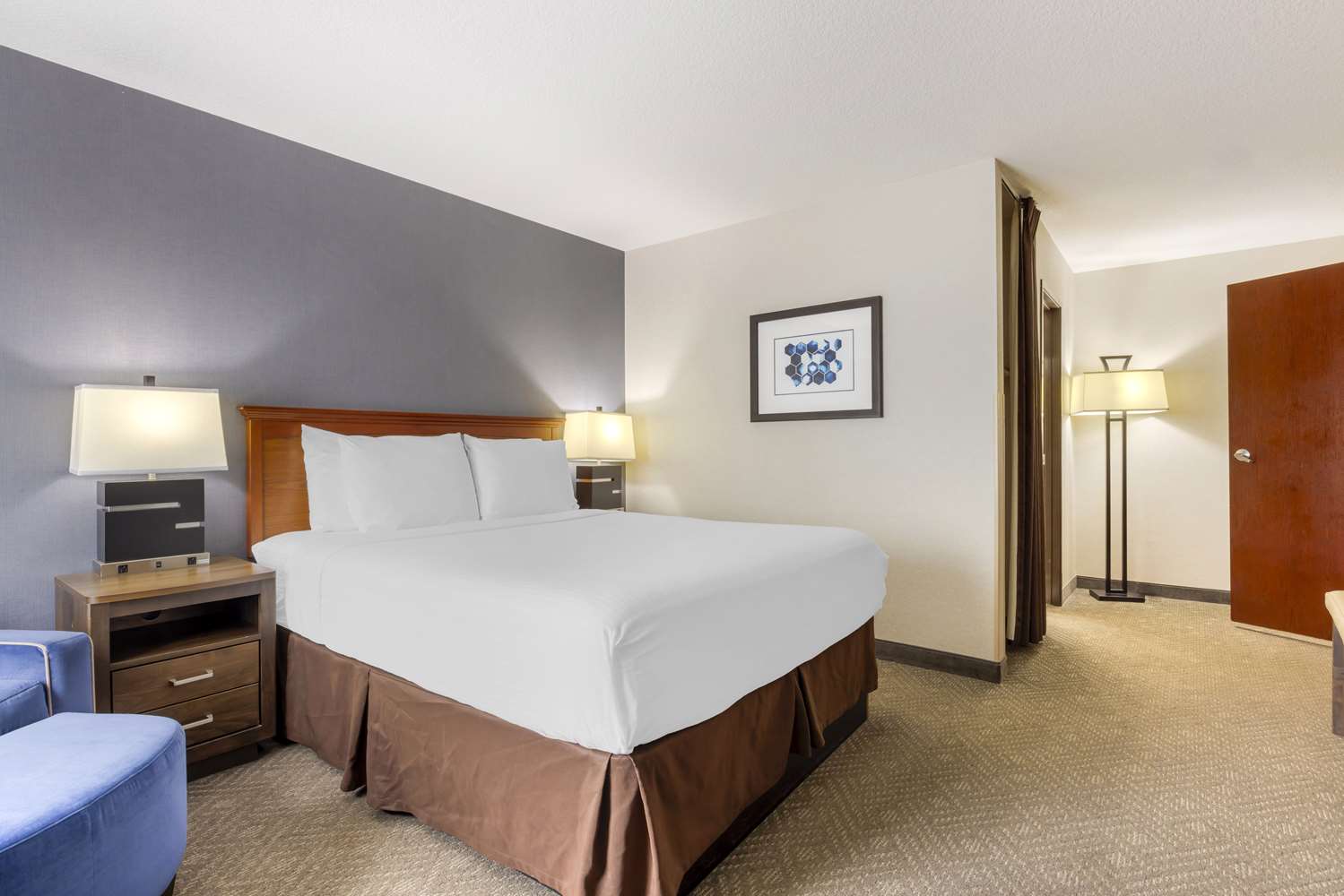 2 Bedrooms, 2 Rooms, Suite, 3 Queen Beds