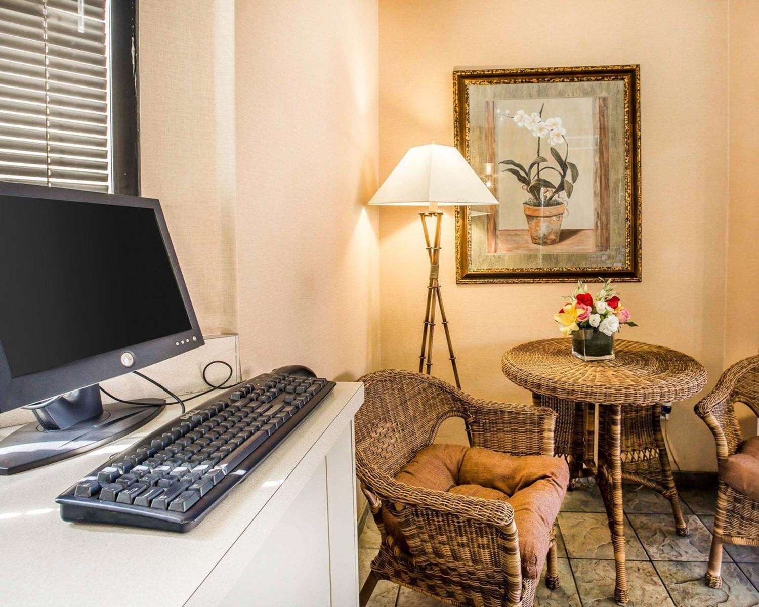 California Inn and Suites Bakersfield 11/14