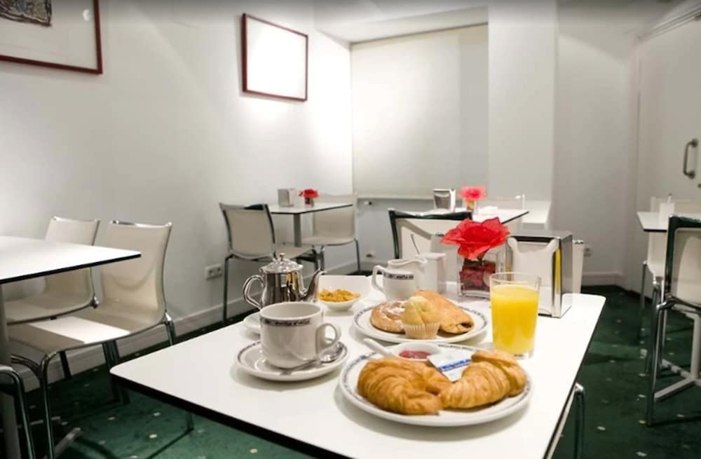 Hotel Zaragoza Plaza 38/50