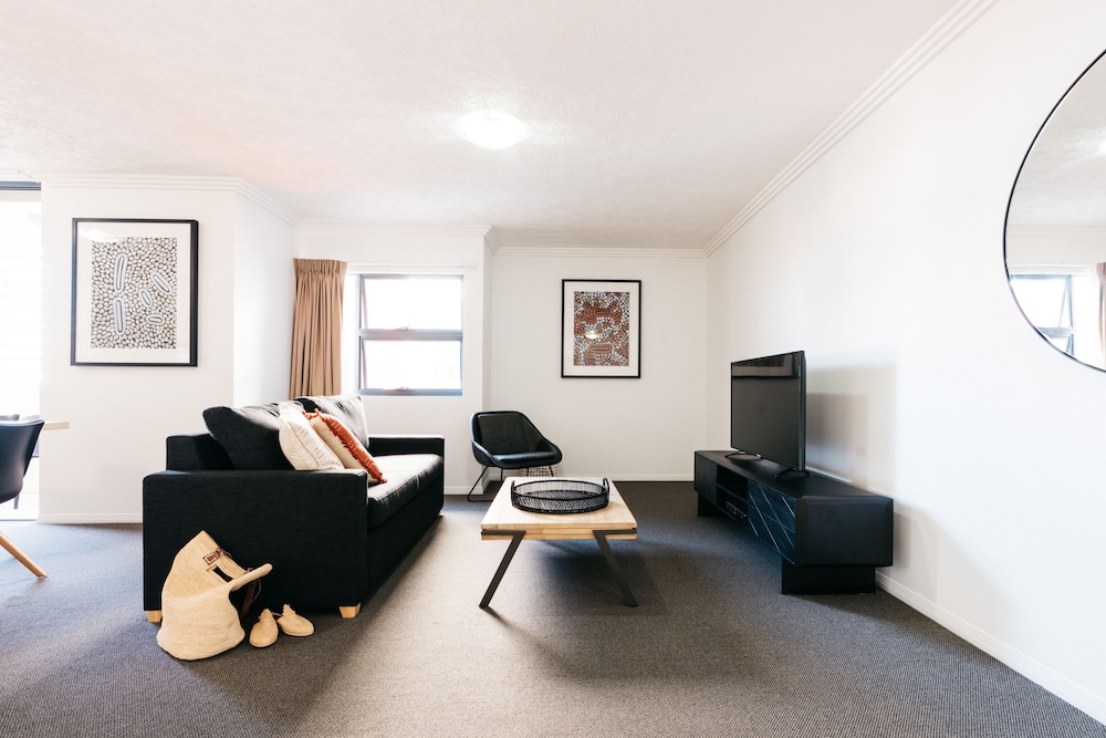 Gabba Central Apartments 50/80