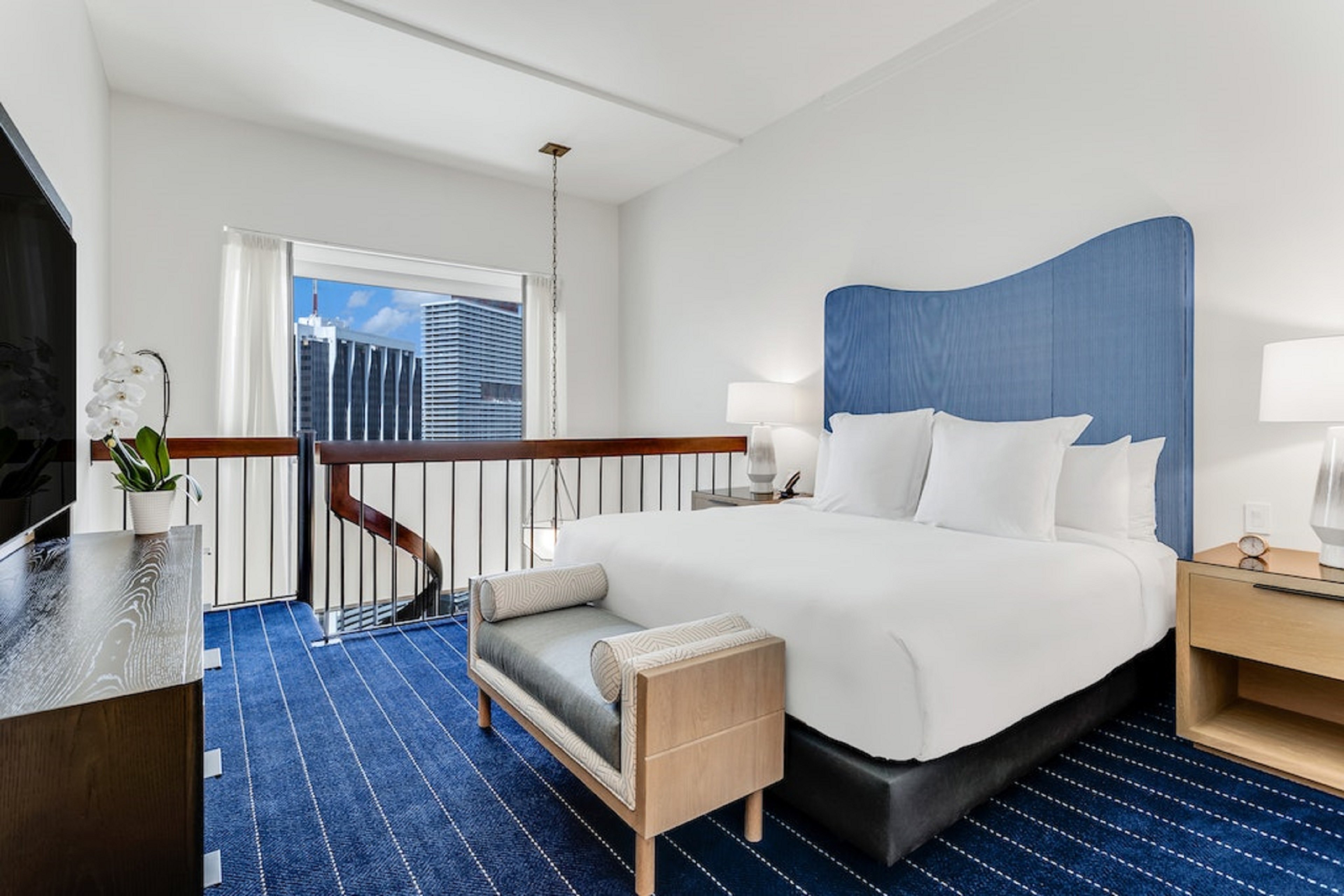 Intercontinental Miami 32/70