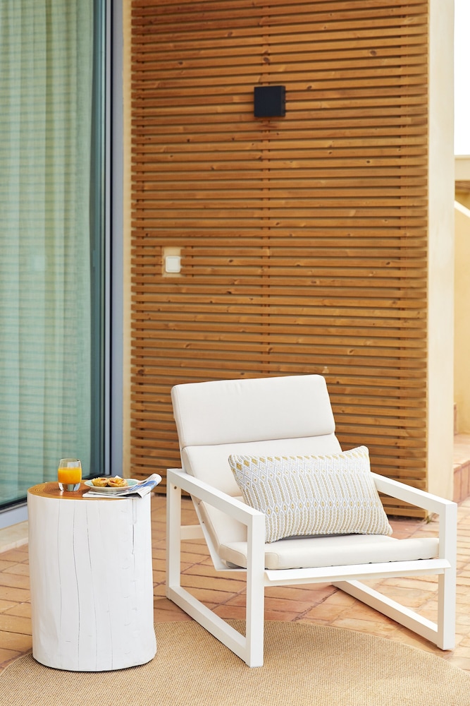 White Shell Beach Villas 12/50
