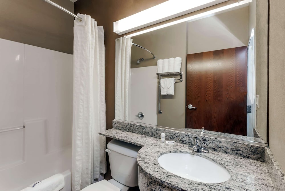 Microtel Inn & Suites By Wyndham Michigan City 33/34