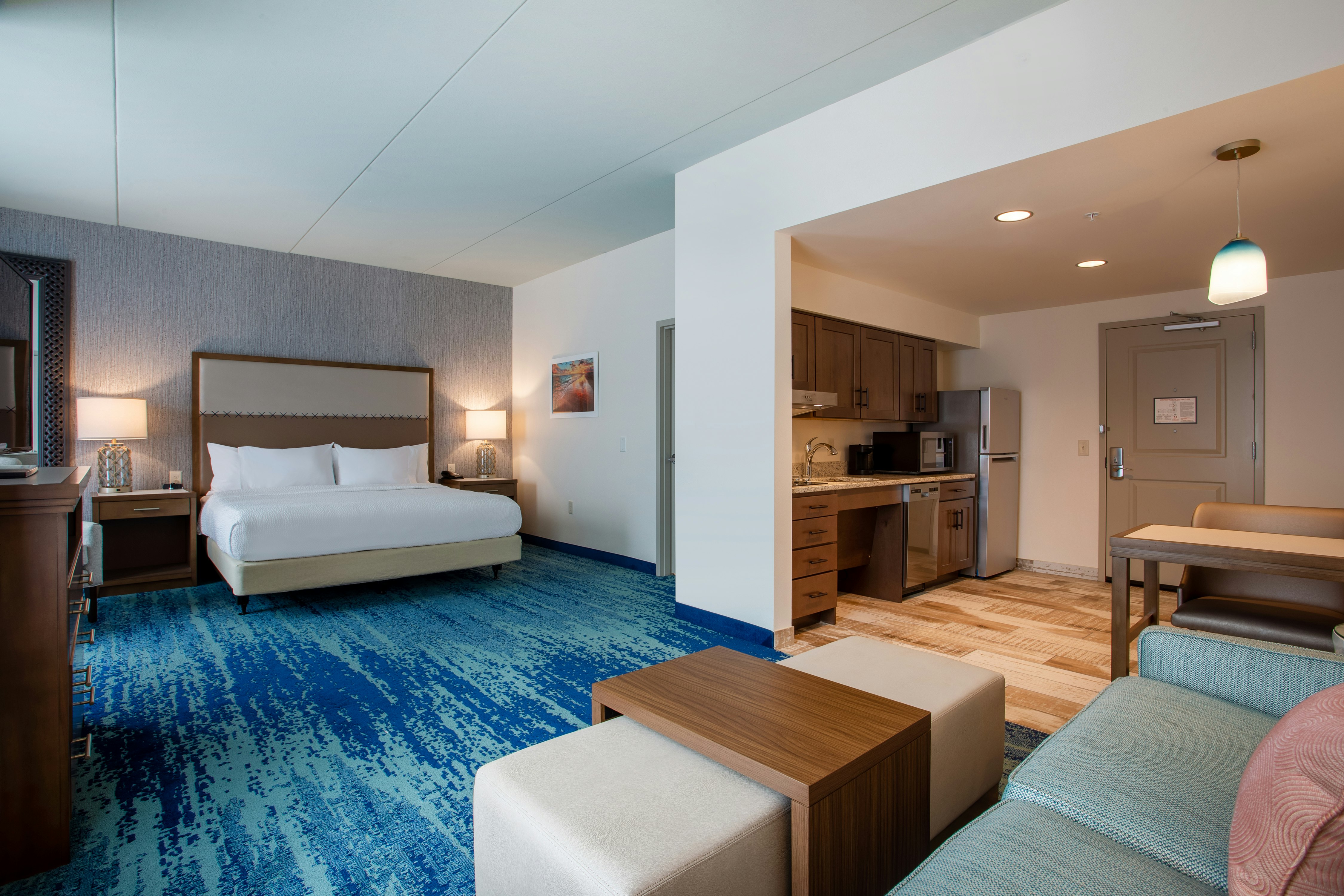 STUDIO, KING BED, ACCESSIBLE