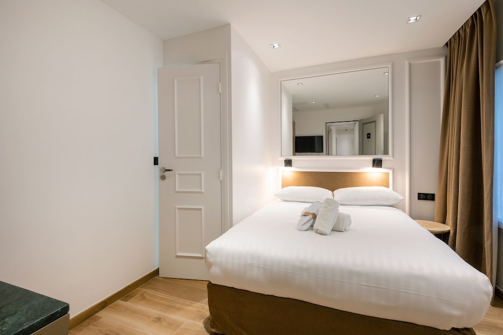 Hotel Au Coeur de Republique 20/50