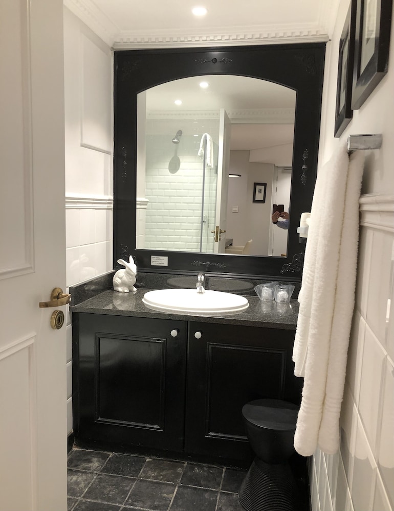 Romney Park All Suite Hotel And Spa 74/74