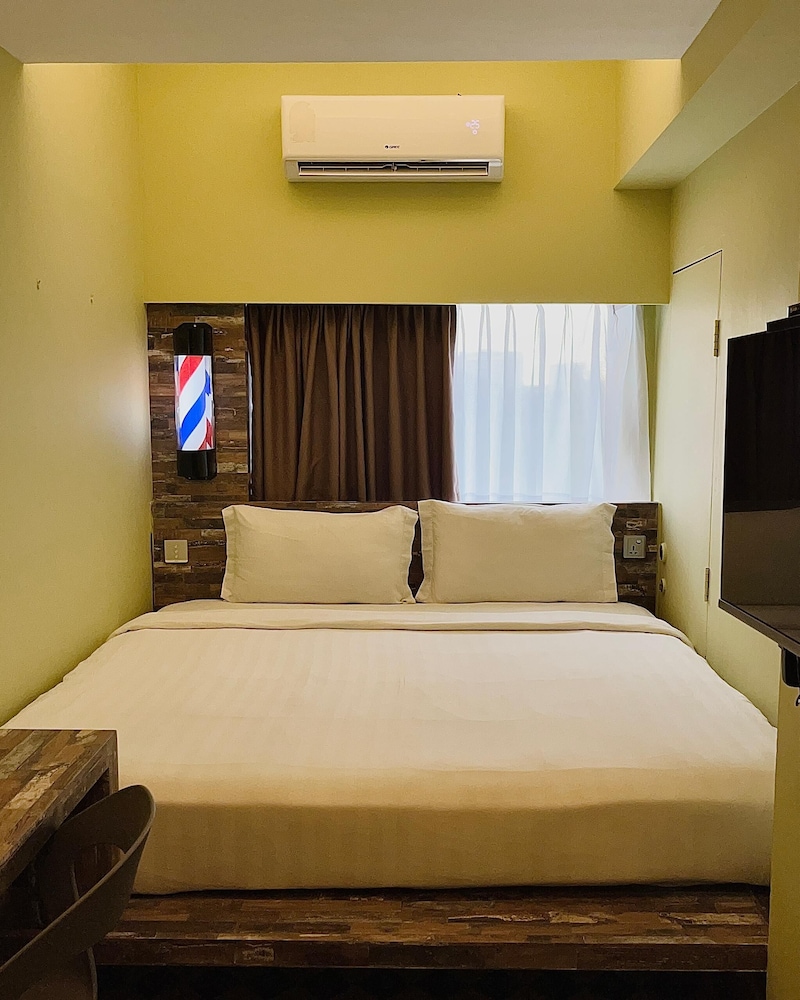 The Atelier Boutique Hotel 11/50