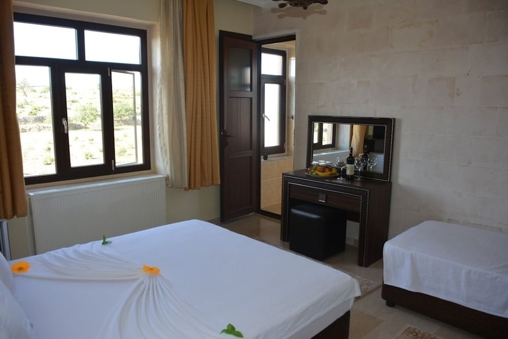 Turabdin Hotel 39/56