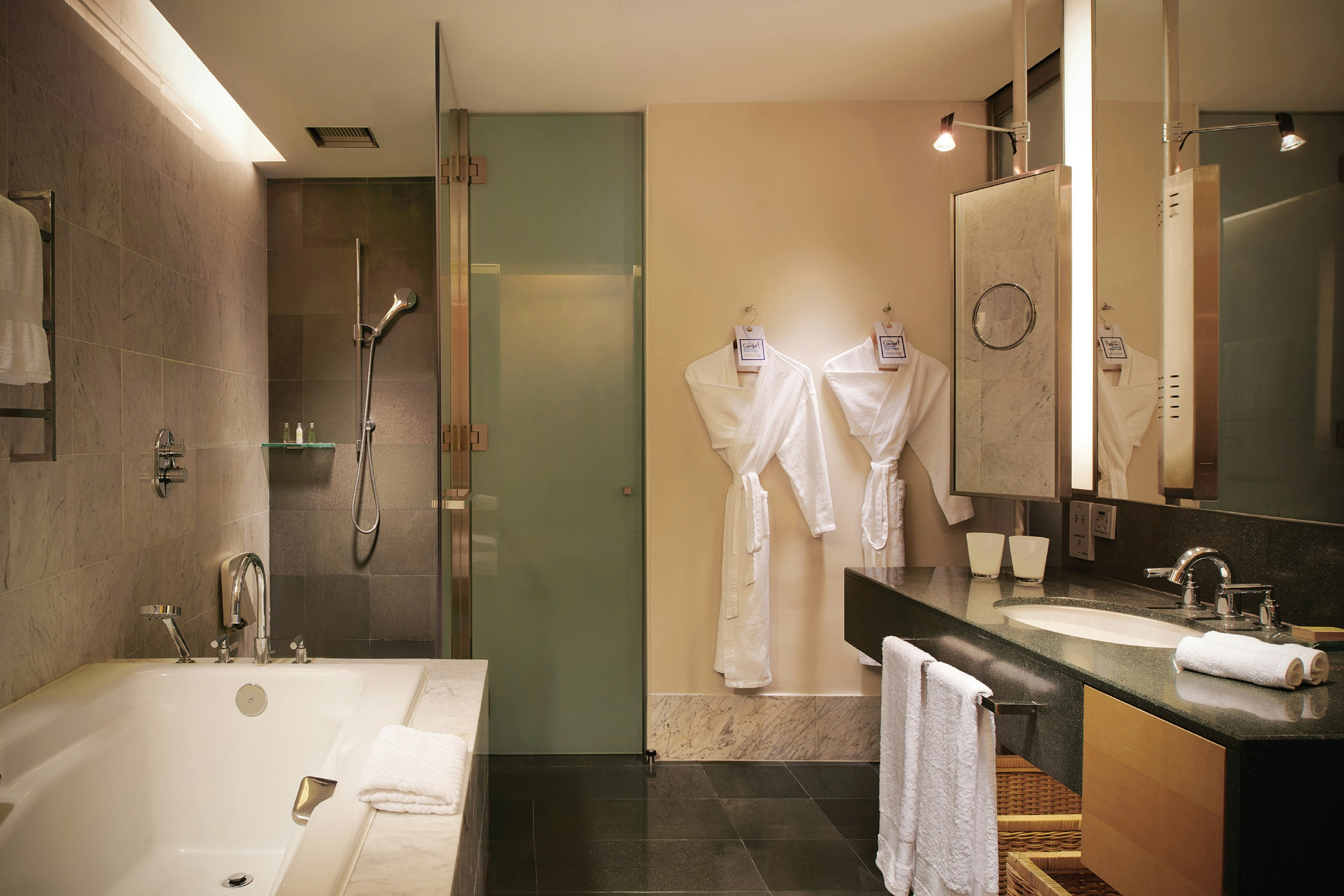 junior suite, Hilton Kuala Lumpur 3/3