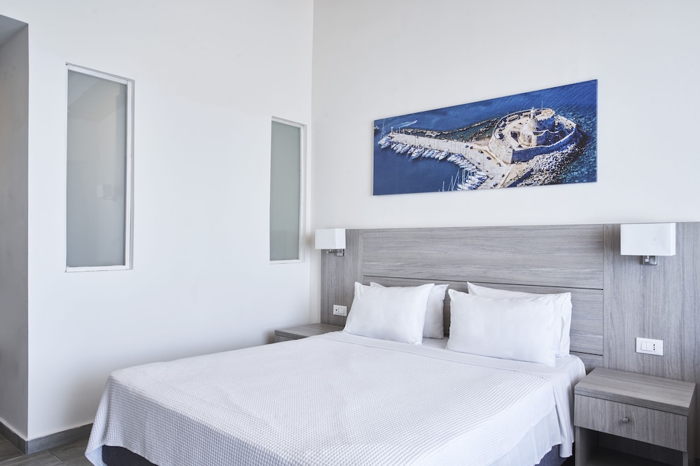 Blue Bay Beach Resort 19/61