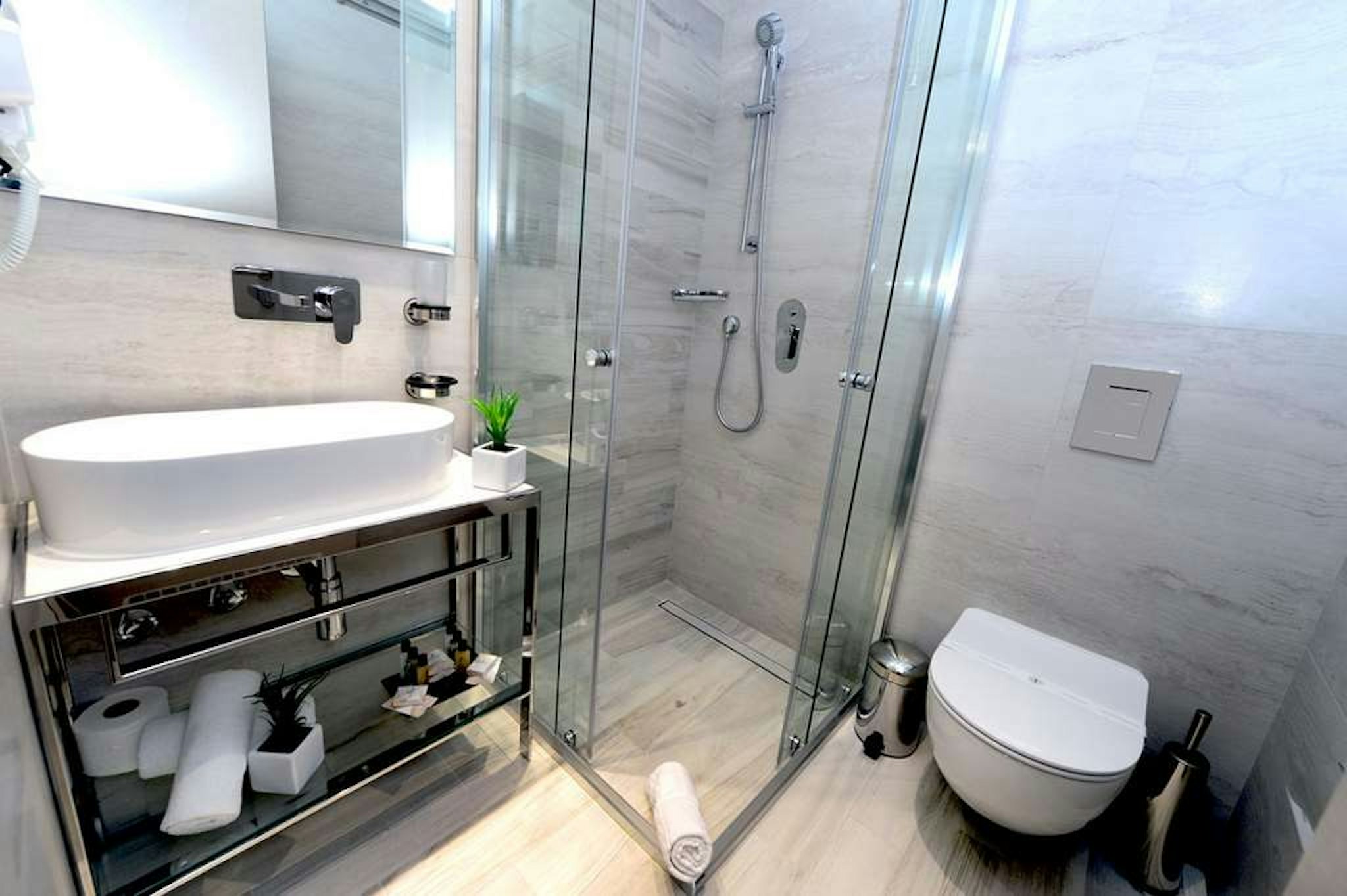 Alexander Square Boutique Hotel 54/55