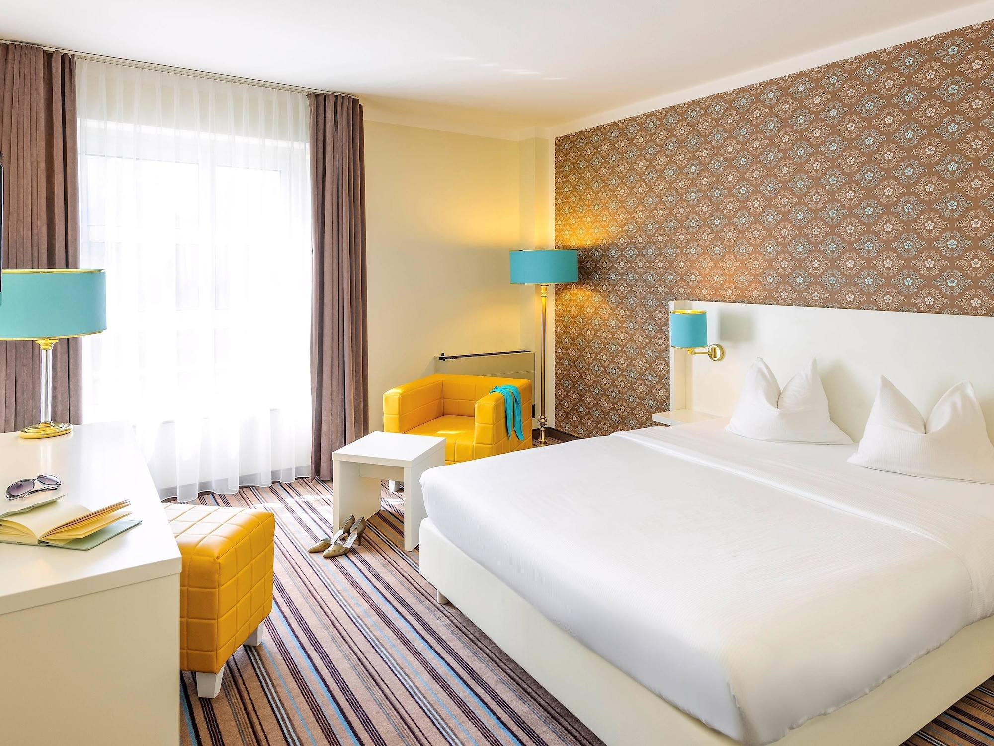 Superior, Double Bed, ibis Styles Regensburg 3/10